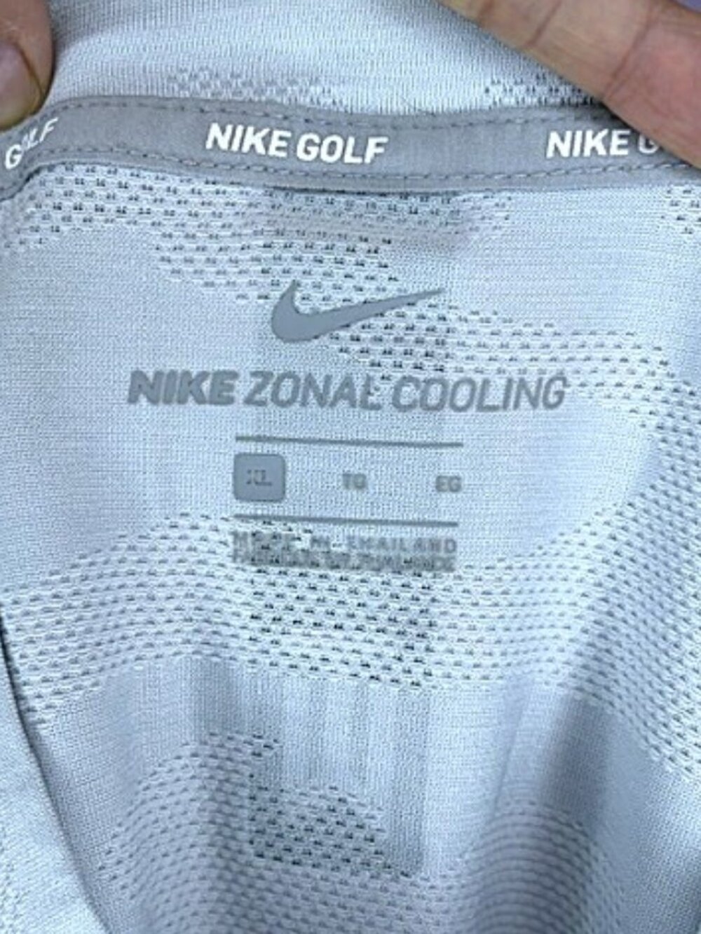 Nike - Picture 4 of 4